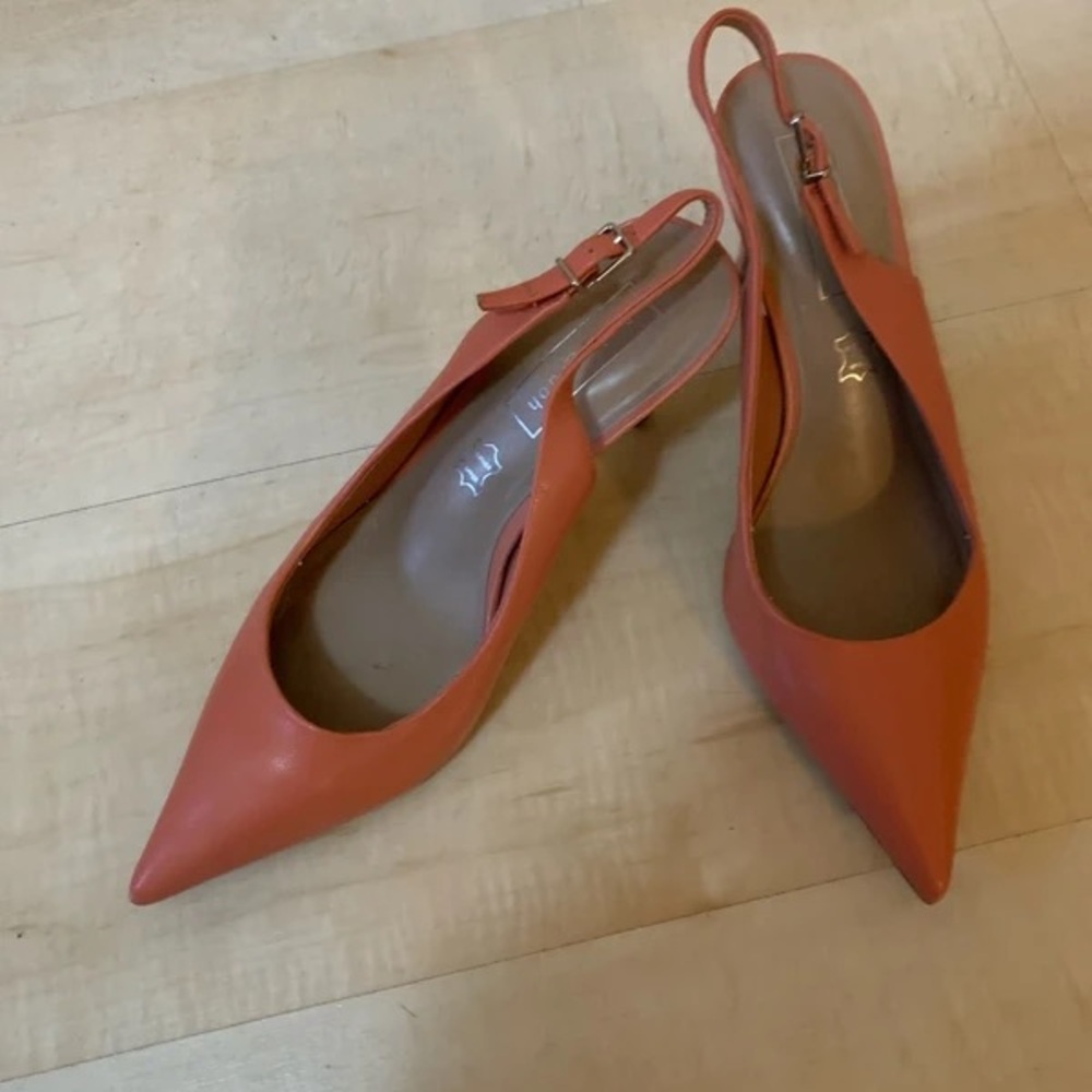 Elegant Coral Slingback Heels